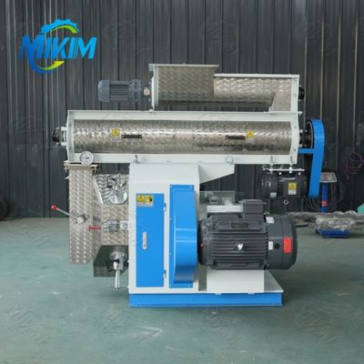 Pelota pequena da alimentação das aves domésticas da alimentação animal que faz a máquina a rendimento elevado