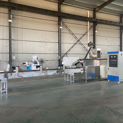 Extrusora de parafusos duplos com capacidade de 100-1000 kg/h para linha de produção de alimentos para animais de estimação em aço inoxidável de qualidade alimentar e sistema de controlo totalmente automático