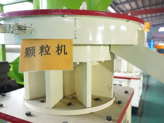 Amendoim de madeira de aço inoxidável Shell Grass Pellet Maker 0.8t/H da máquina das pelotas 4Cr13