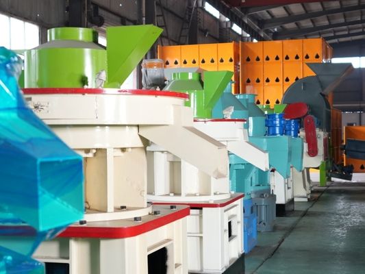 Pelota 2-12mm de madeira agrícola comercial que faz a máquina com motor diesel