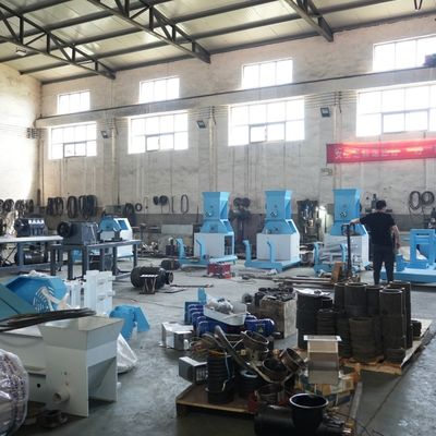 Máquina de flutuação automática 380Volt da pelota da alimentação dos peixes a rendimento elevado