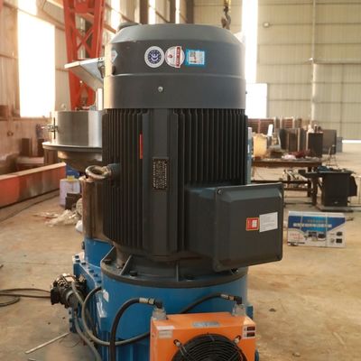 Alto densidade Hay Straw Wood Pelletizer Equipment Wearproof 50HZ