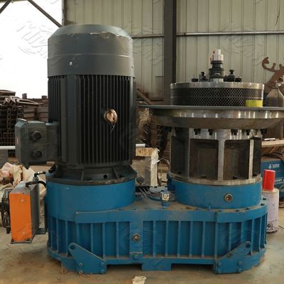 A madeira da eficiência elevada 15kw granula o fabricante da pelota da serragem da alimentação da vaca da máquina