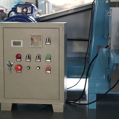 Equipamento de produção 1 Dustproof da pelota da alimentação dos peixes TSE85 à capacidade grande de 5 toneladas