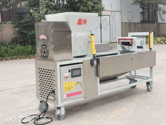 A baixa máquina de ensaque do cogumelo da manutenção para melhora a eficiência