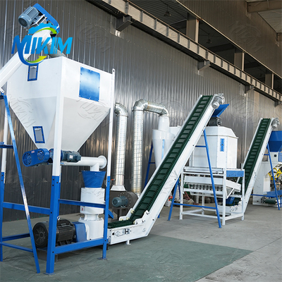 A linha de produção de ração peletizada para patos é adequada para galinhas, patos e ovelhas. É totalmente automática, de baixo custo e de alta produção.