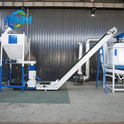 Equipamento totalmente automático para a linha de produção de pellets de alimentação de poupança de energia, adequado para as explorações avícolas de vários tamanhos, altamente automatizado.